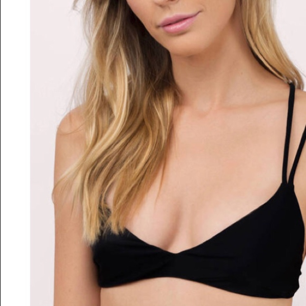 📣MAKE AN OFFER NWT | Tobi Swim Top